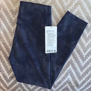 NWT Diamond Dye Invigorate HR Crop 23”